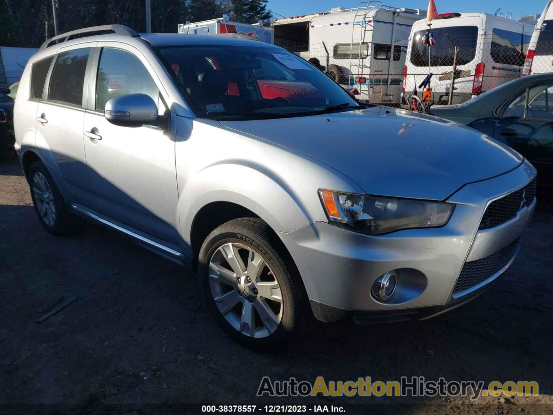 MITSUBISHI OUTLANDER SE, JA4AS3AW5CU029052