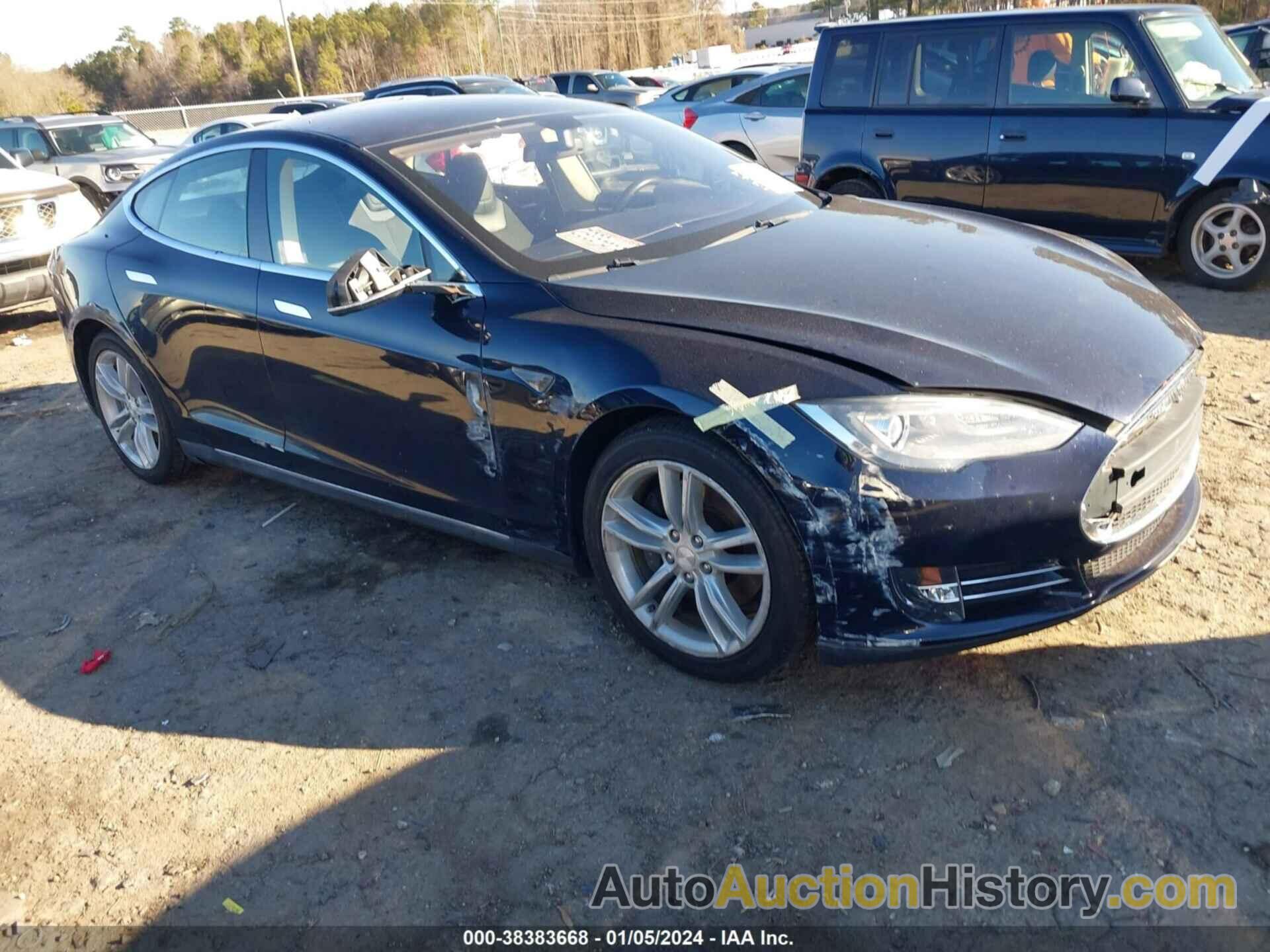 TESLA MODEL S, 5YJSA1DG2DFP09586