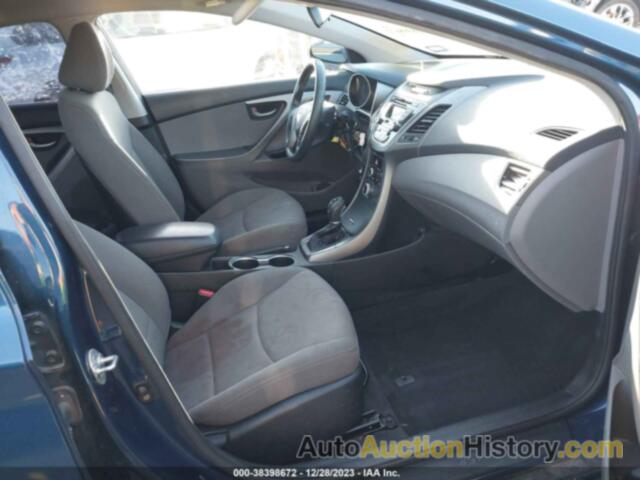 HYUNDAI ELANTRA SE (ULSAN PLANT), KMHDH4AE5EU212304