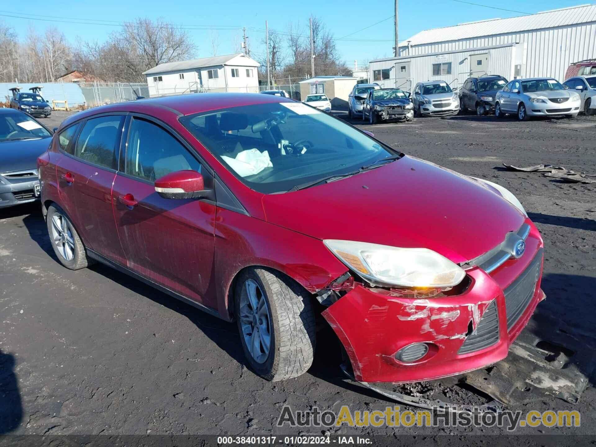 FORD FOCUS SE, 1FADP3K20EL402352