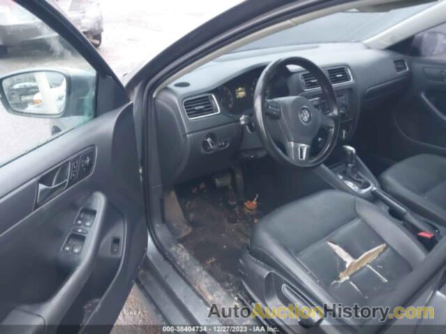 VOLKSWAGEN JETTA 2.5L SE, 3VWDZ7AJ9BM319109