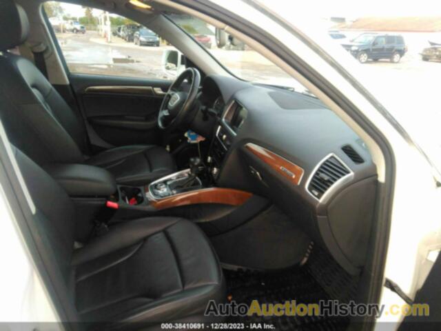 AUDI Q5 2.0T PREMIUM, WA1L2AFP2HA033132