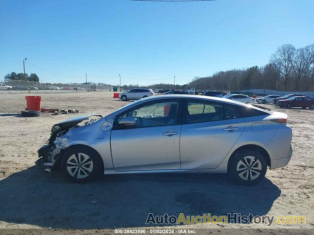 TOYOTA PRIUS FOUR, JTDKARFU8G3018193