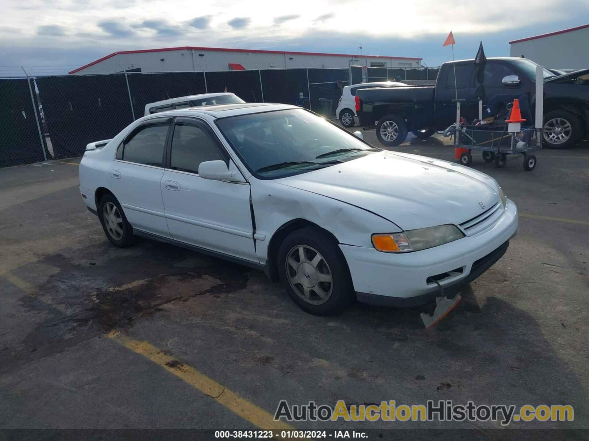 HONDA ACCORD EX, 1HGCD5658SA010095