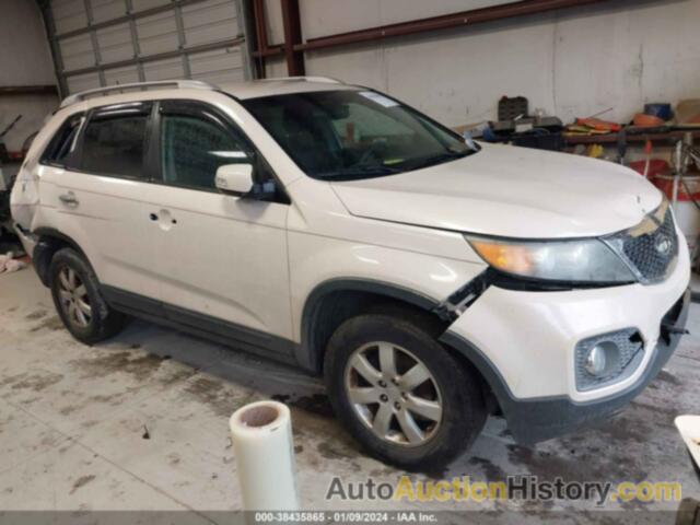 KIA SORENTO LX, 5XYKT4A1XBG094044