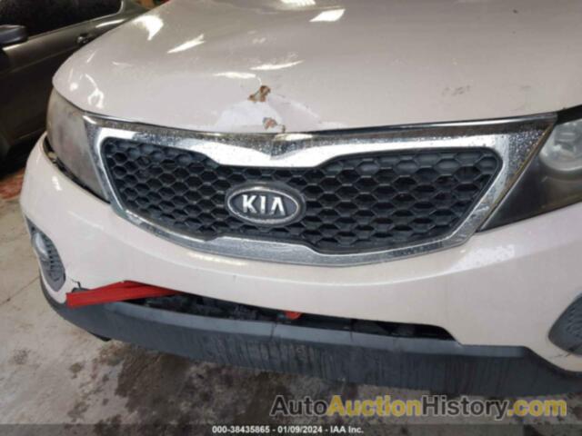 KIA SORENTO LX, 5XYKT4A1XBG094044