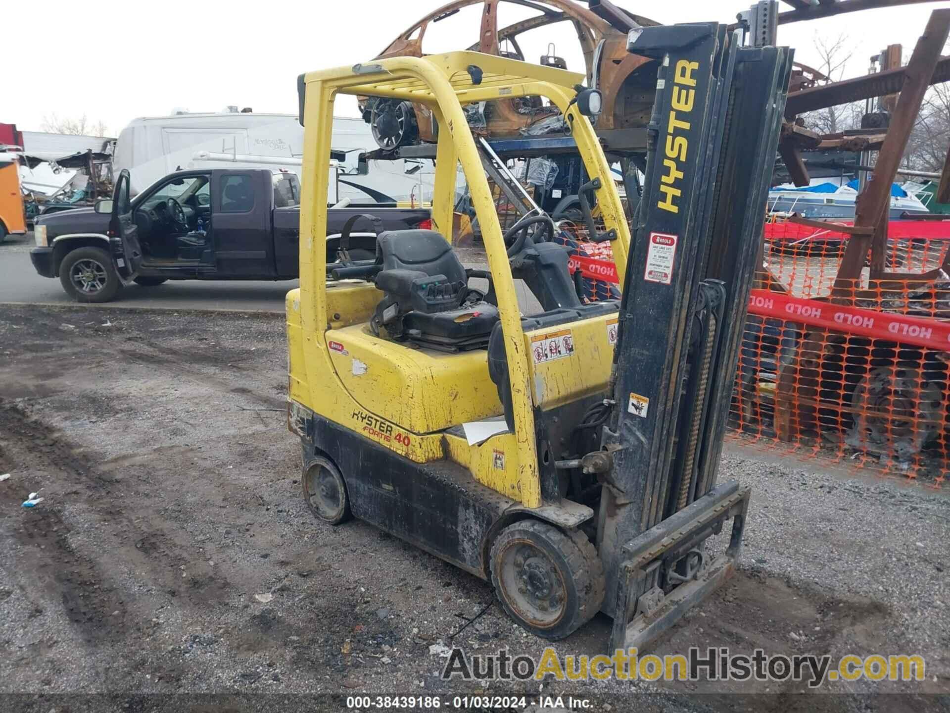 HYSTER FORKLIFT, 0000000000V02820F