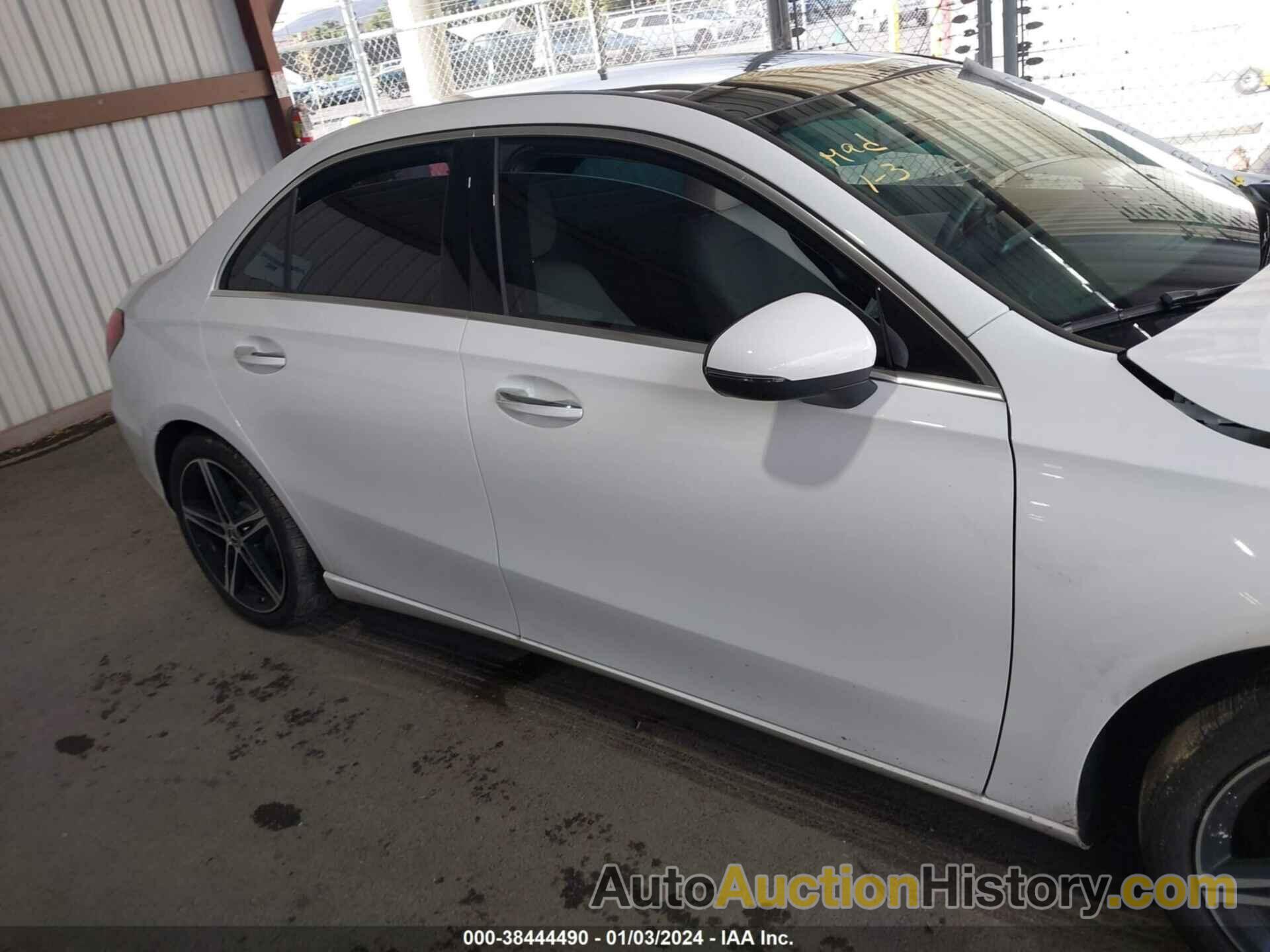 MERCEDES-BENZ A 220, W1K3G4EBXNJ368168