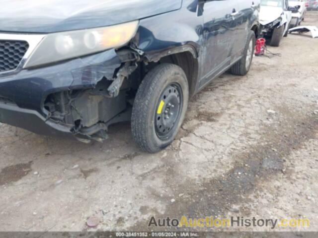 KIA SORENTO LX V6, 5XYKT4A20BG133037