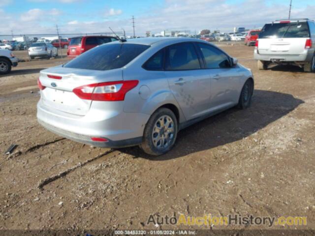 FORD FOCUS SE, 1FAHP3F23CL315988