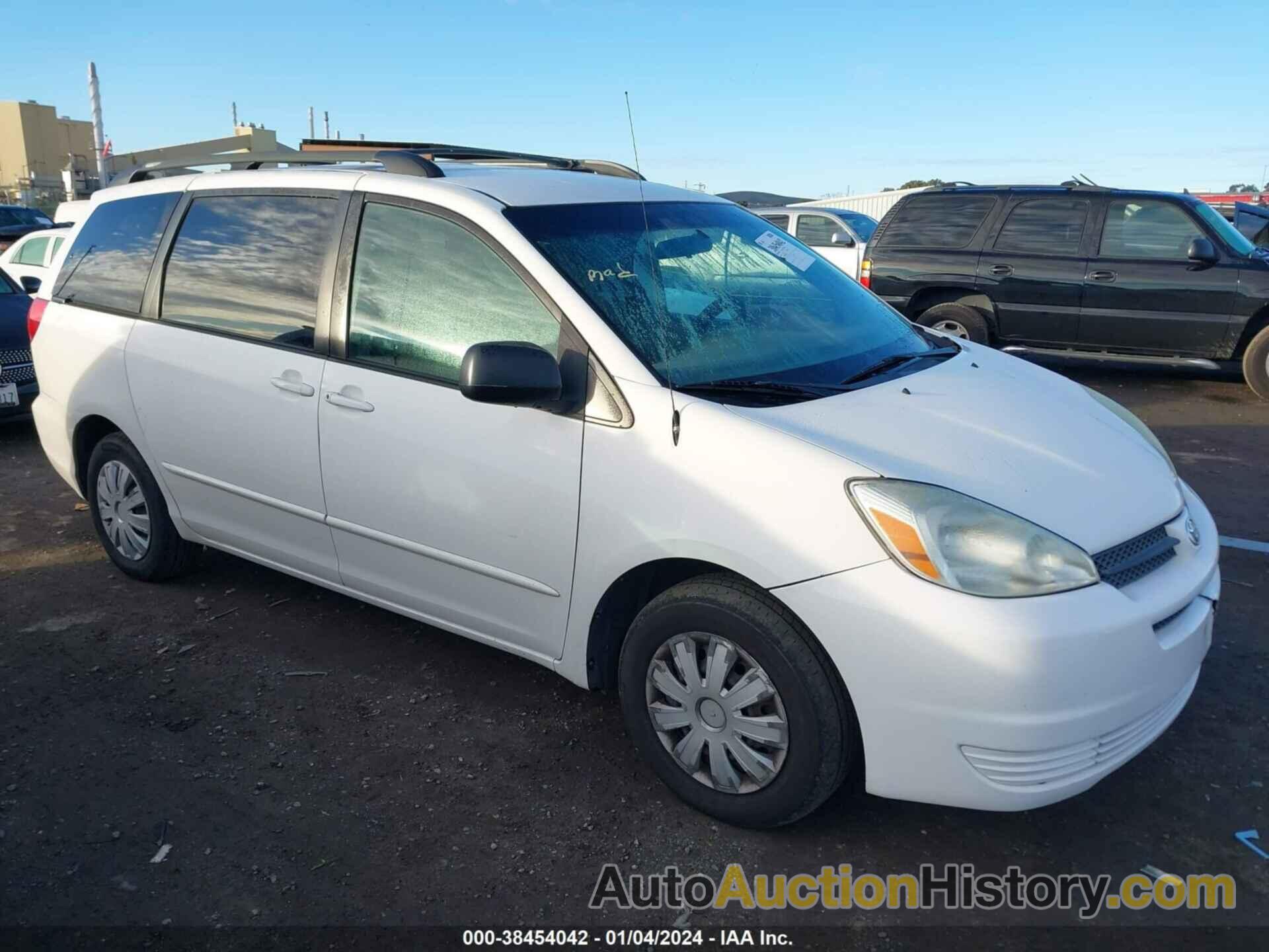 TOYOTA SIENNA LE, 5TDZA23C44S061845