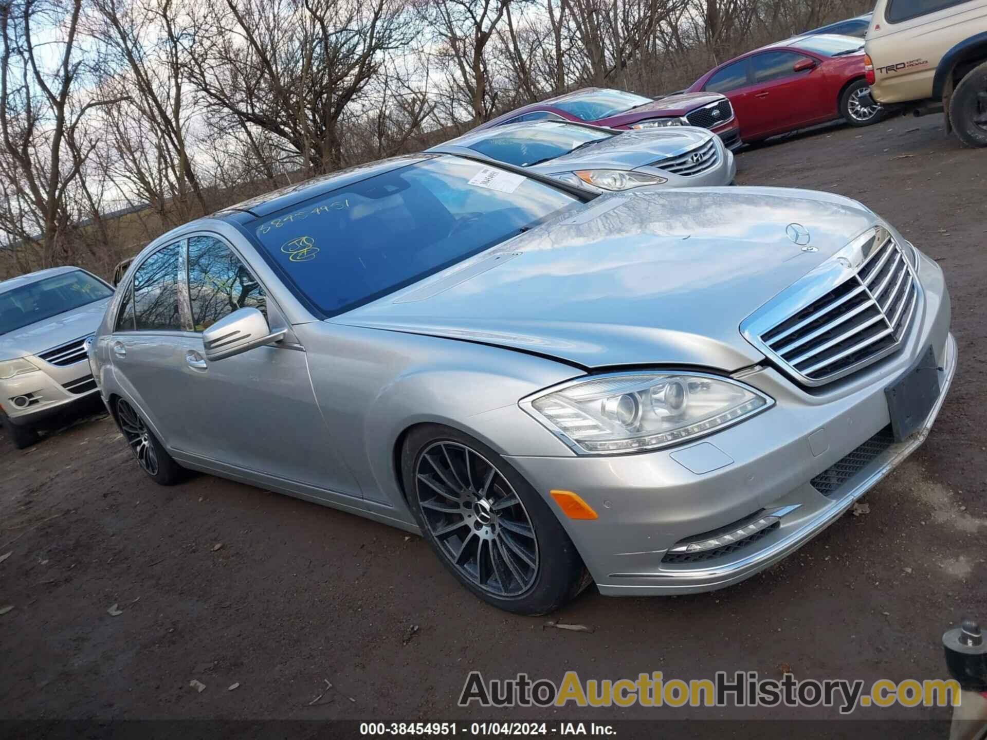 MERCEDES-BENZ S 550 4MATIC, WDDNG9EB0DA513044