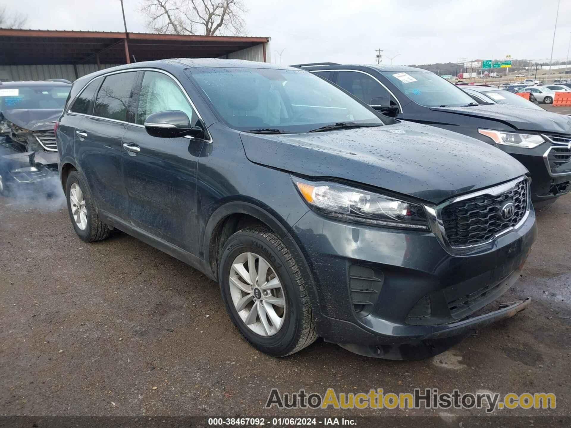 KIA SORENTO L/LX, 5XYPG4A35LG660155