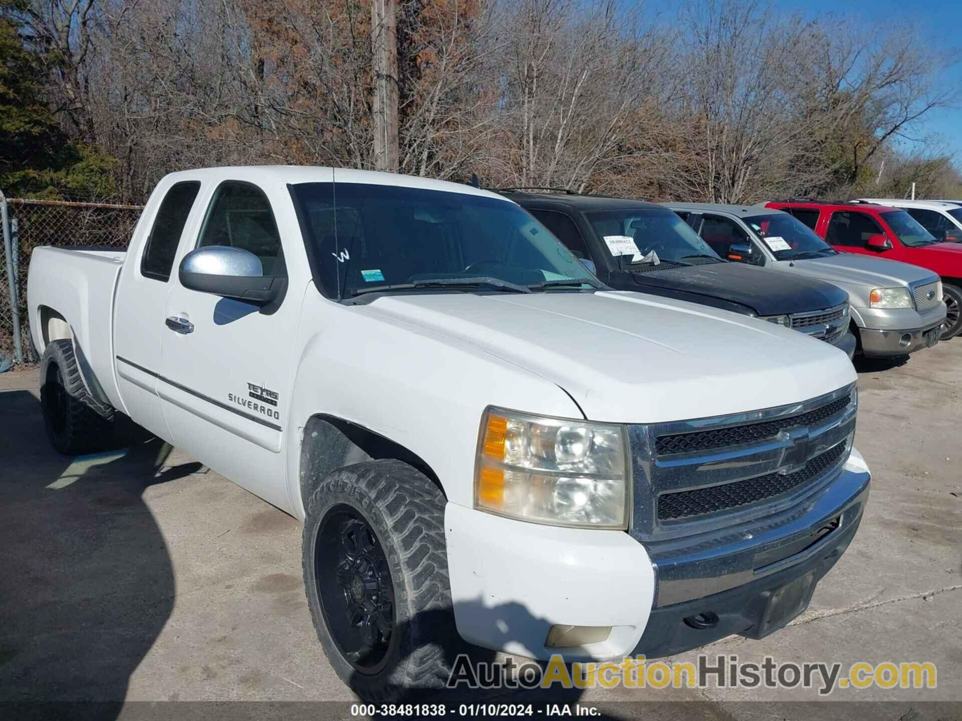 CHEVROLET SILVERADO 1500 LT, 1GCRCSE04BZ203247