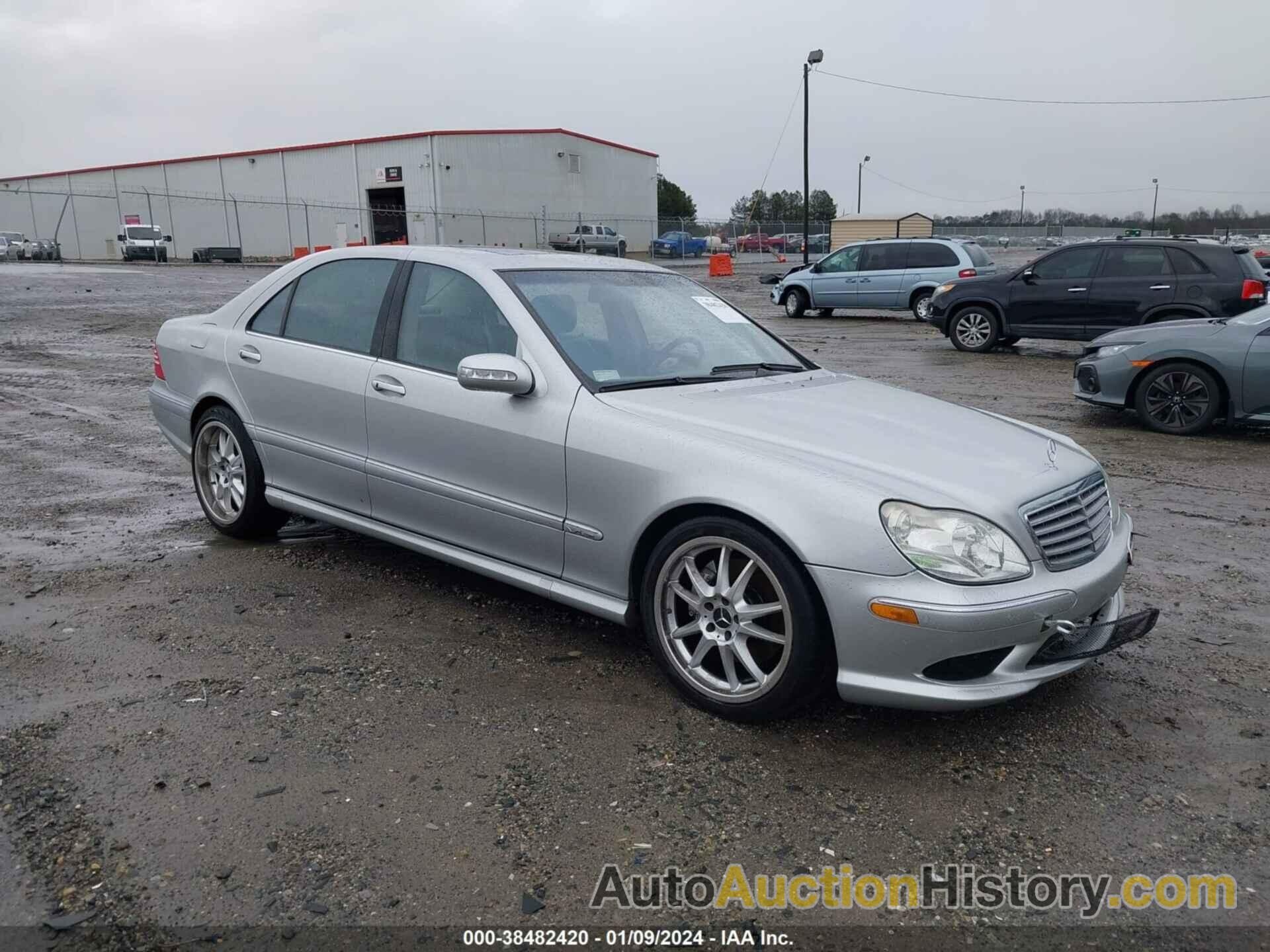 MERCEDES-BENZ S 600, WDBNG76J93A353702