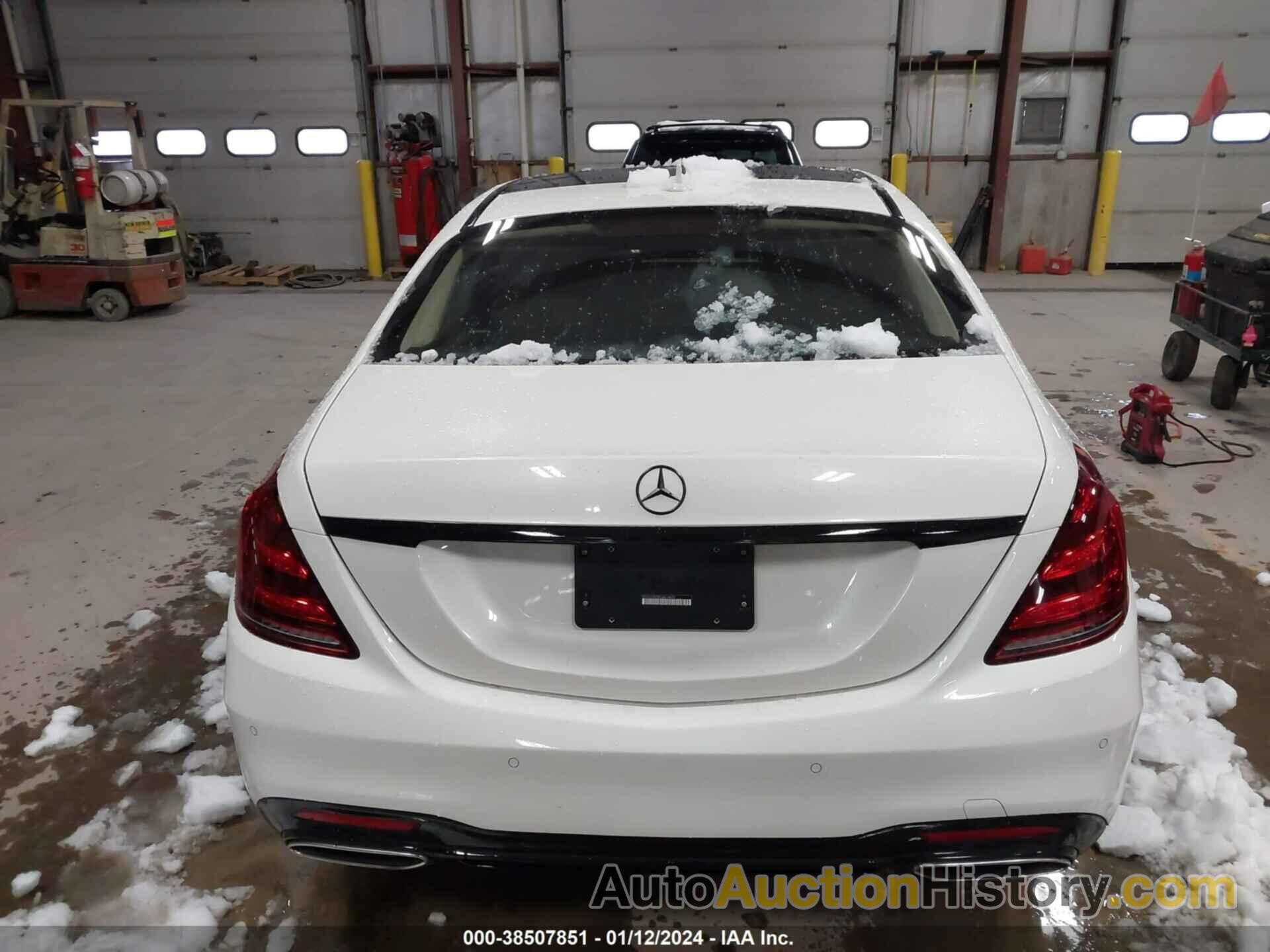 MERCEDES-BENZ S 560, WDDUG8DBXJA414430