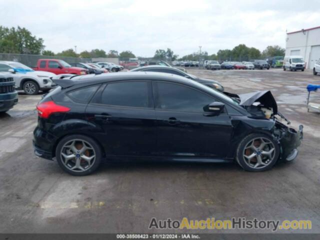 FORD FOCUS ST, 1FADP3L95HL327390