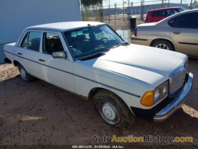 MERCEDES-BENZ 240 D, WDBAB23A8CB286508