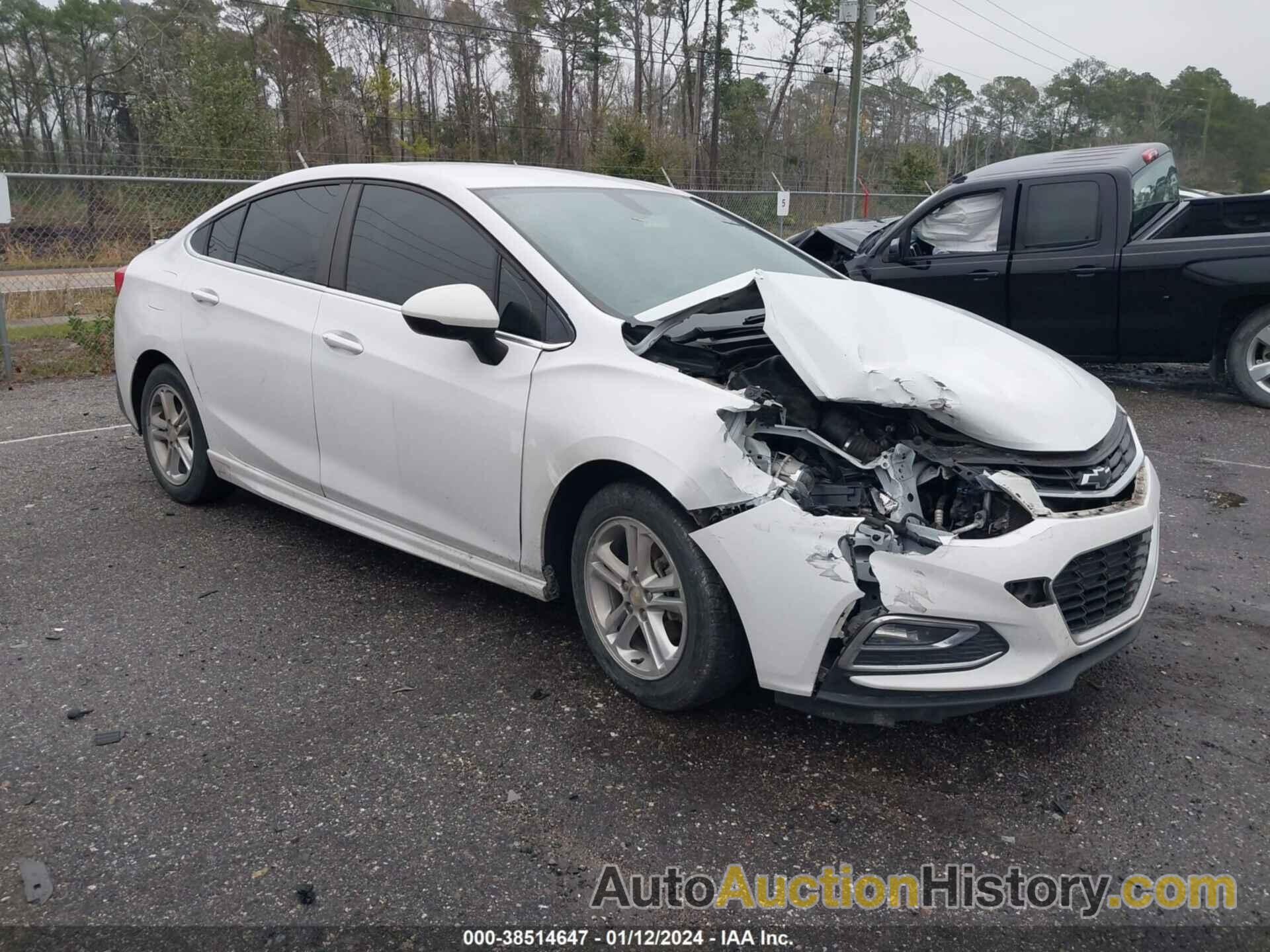 CHEVROLET CRUZE LT AUTO, 1G1BE5SM7J7203055