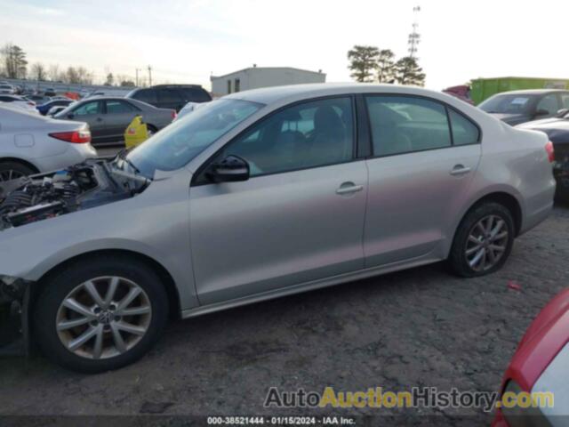 VOLKSWAGEN JETTA 2.5L SE, 3VWDZ7AJXBM328269