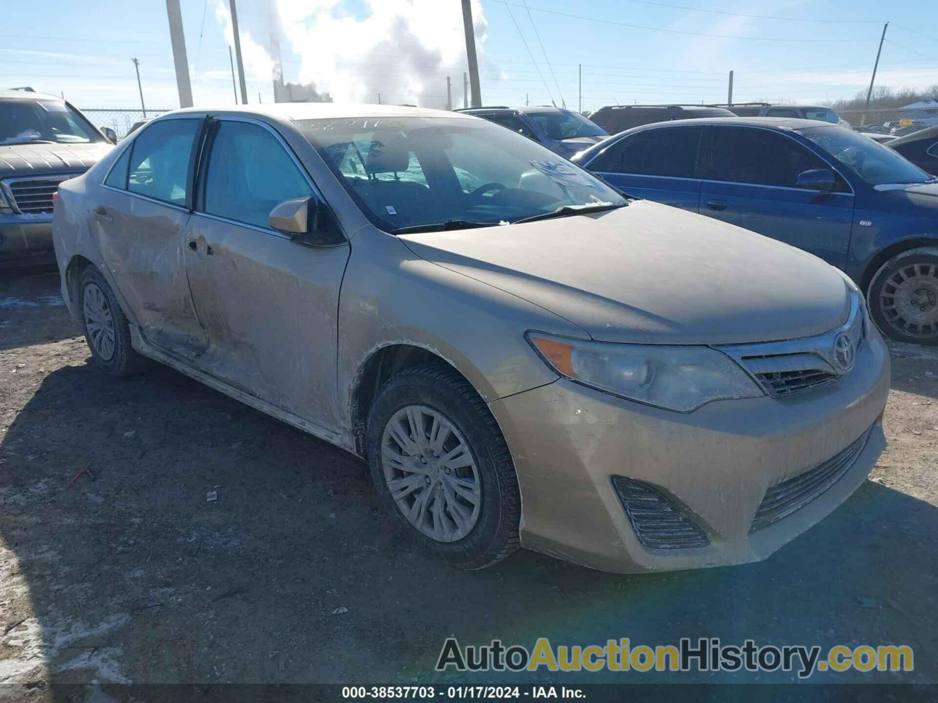 TOYOTA CAMRY LE, 4T4BF1FKXCR267912
