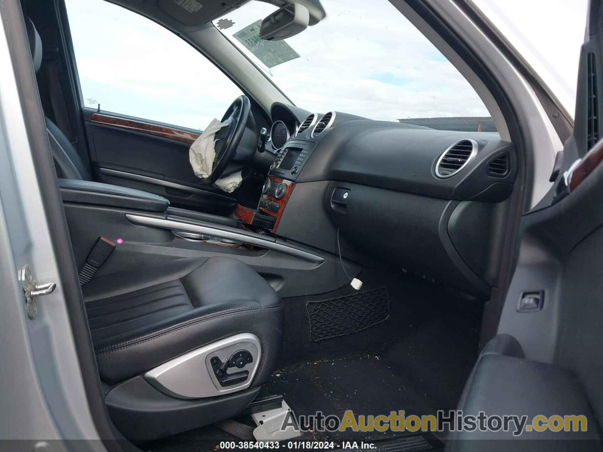 MERCEDES-BENZ ML 550 4MATIC, 4JGBB72E48A379560