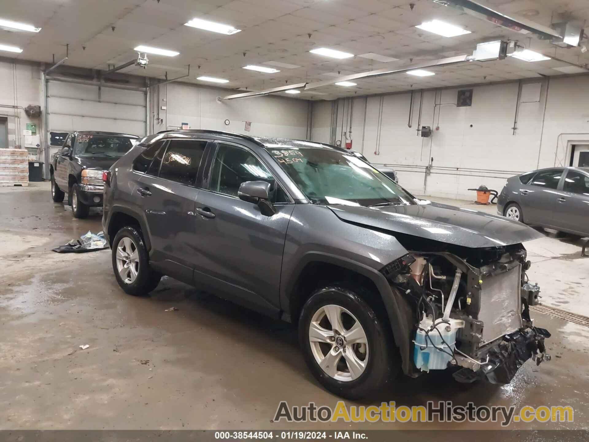 TOYOTA RAV4 XLE, 2T3P1RFV7MC159488