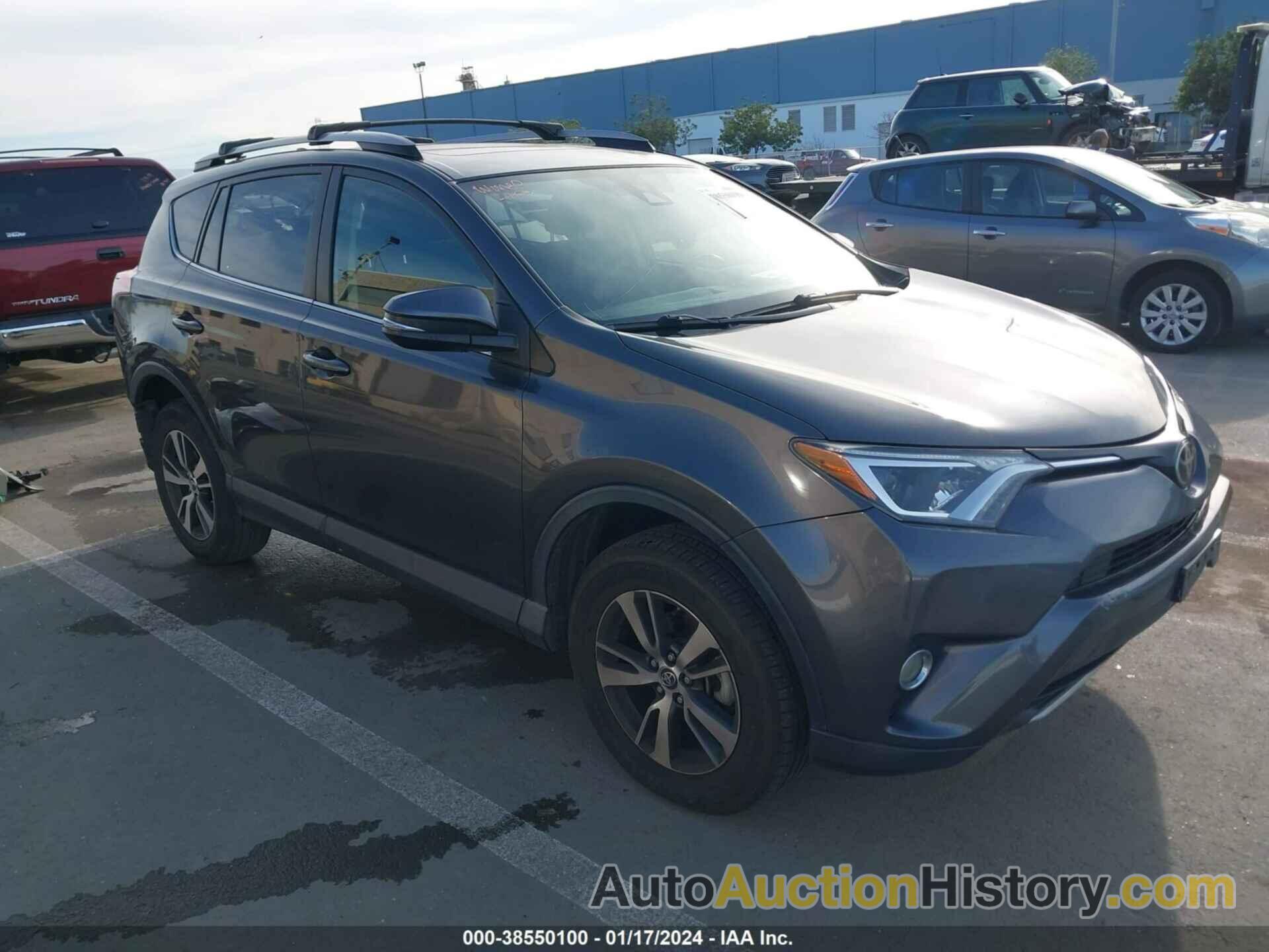 TOYOTA RAV4 XLE, JTMWFREV2HJ111463