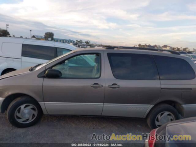 TOYOTA SIENNA XLE, 4T3ZF13C8WU073915