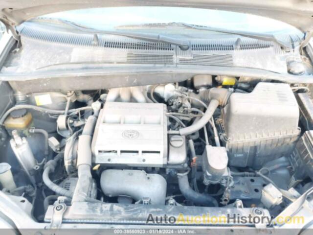 TOYOTA SIENNA XLE, 4T3ZF13C8WU073915