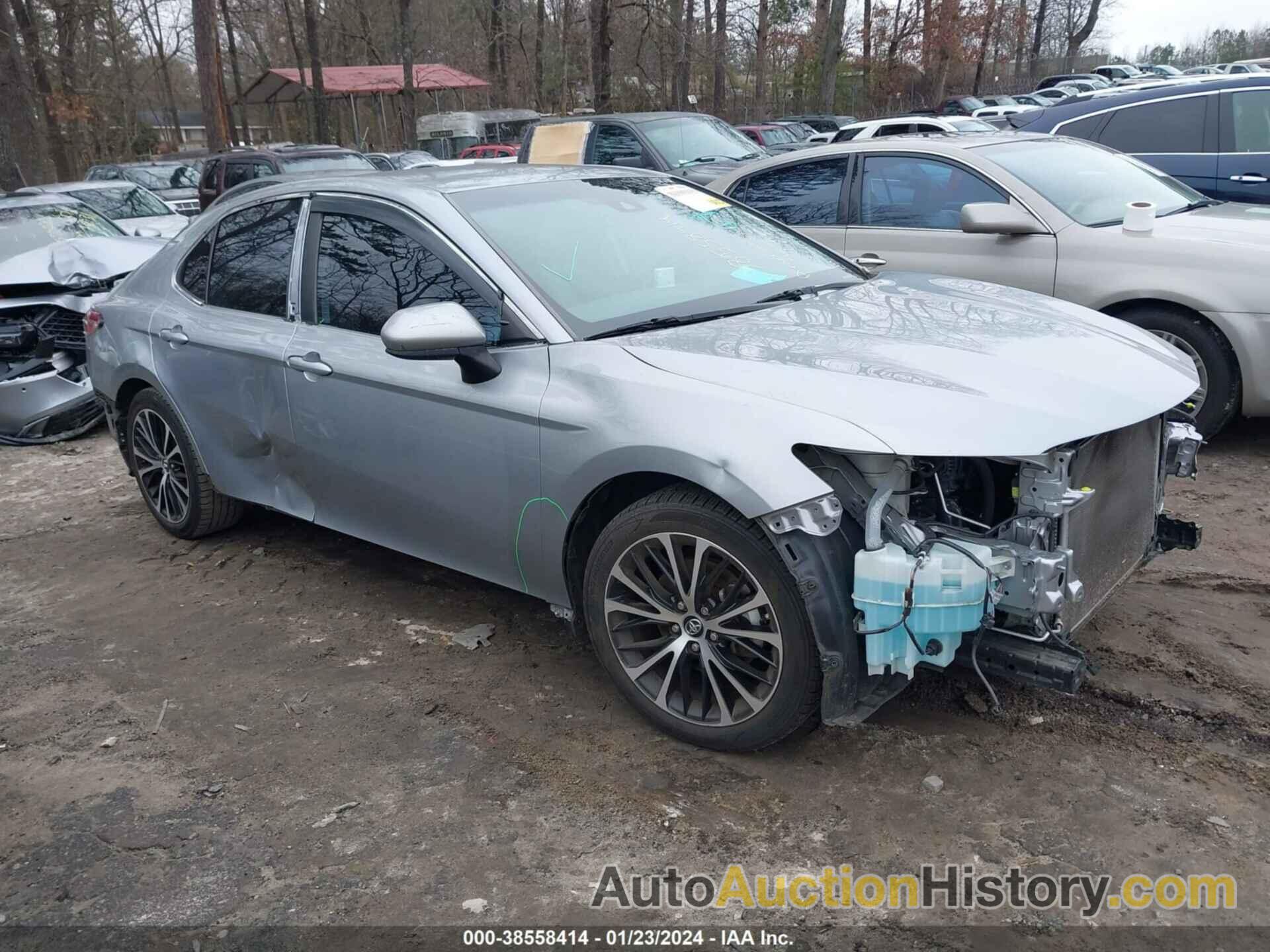 TOYOTA CAMRY SE, 4T1B11HK5KU228942