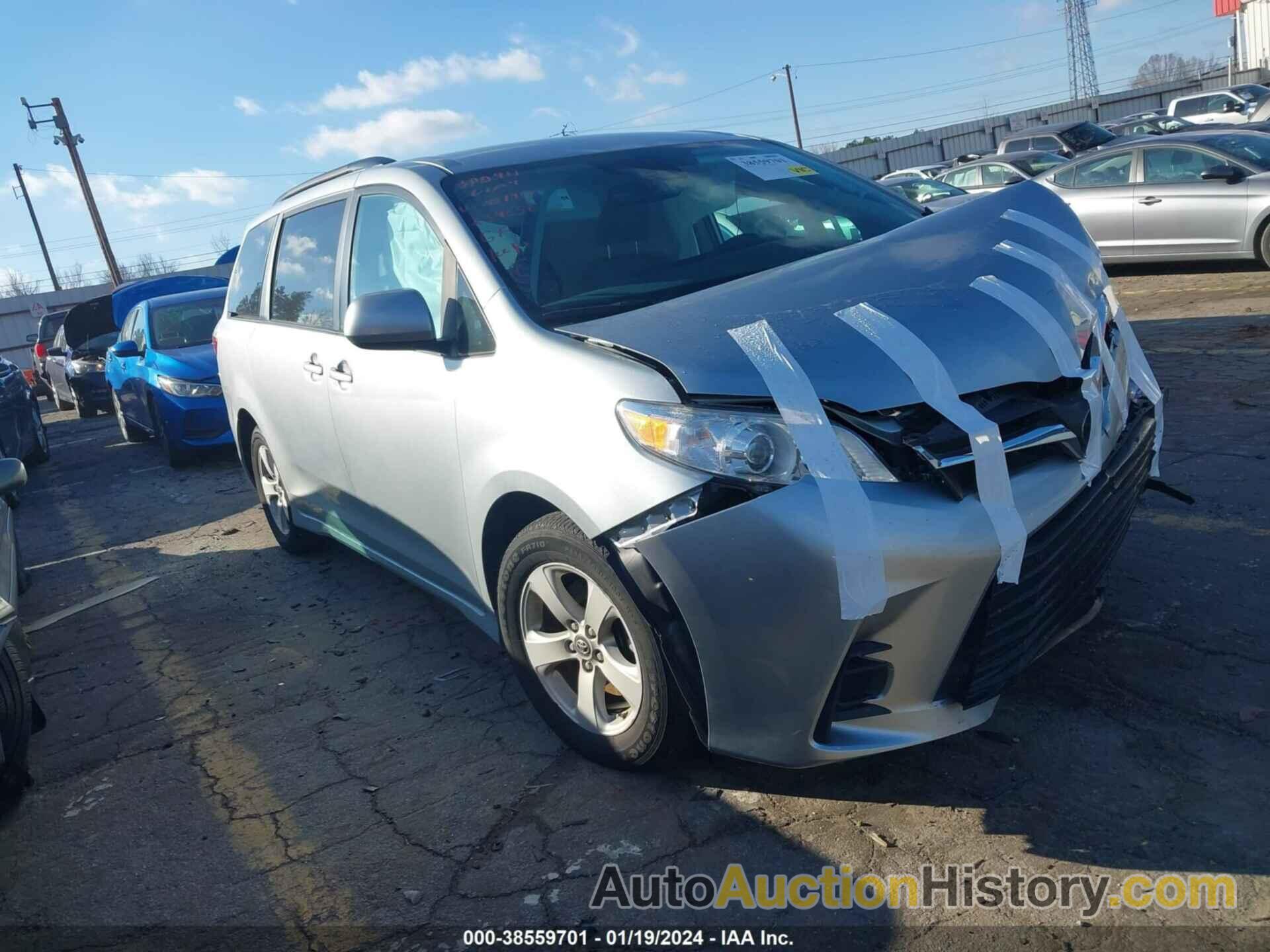 TOYOTA SIENNA LE 8 PASSENGER, 5TDKZ3DCXKS981913