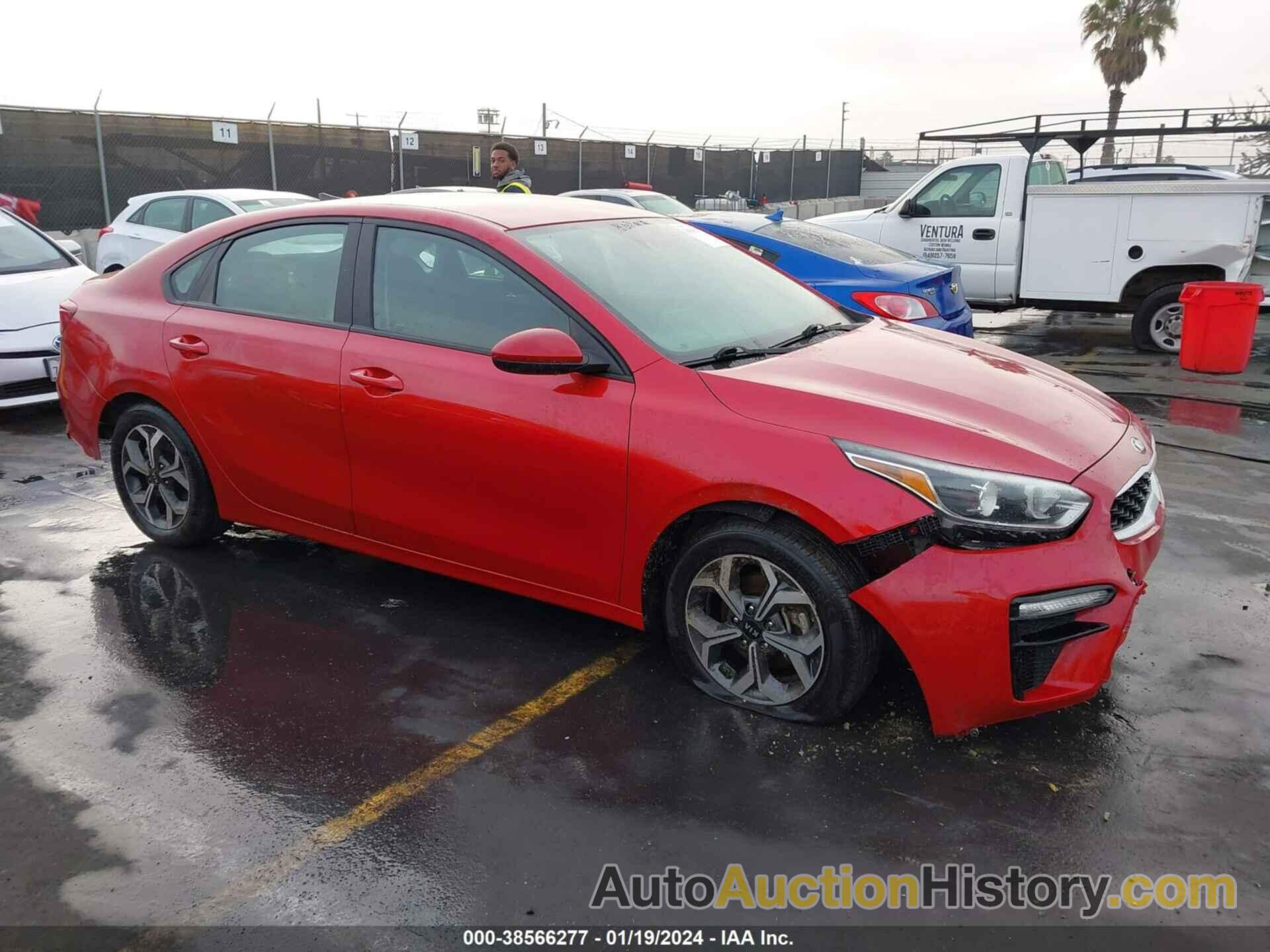 KIA FORTE LXS, 3KPF24AD4LE248406