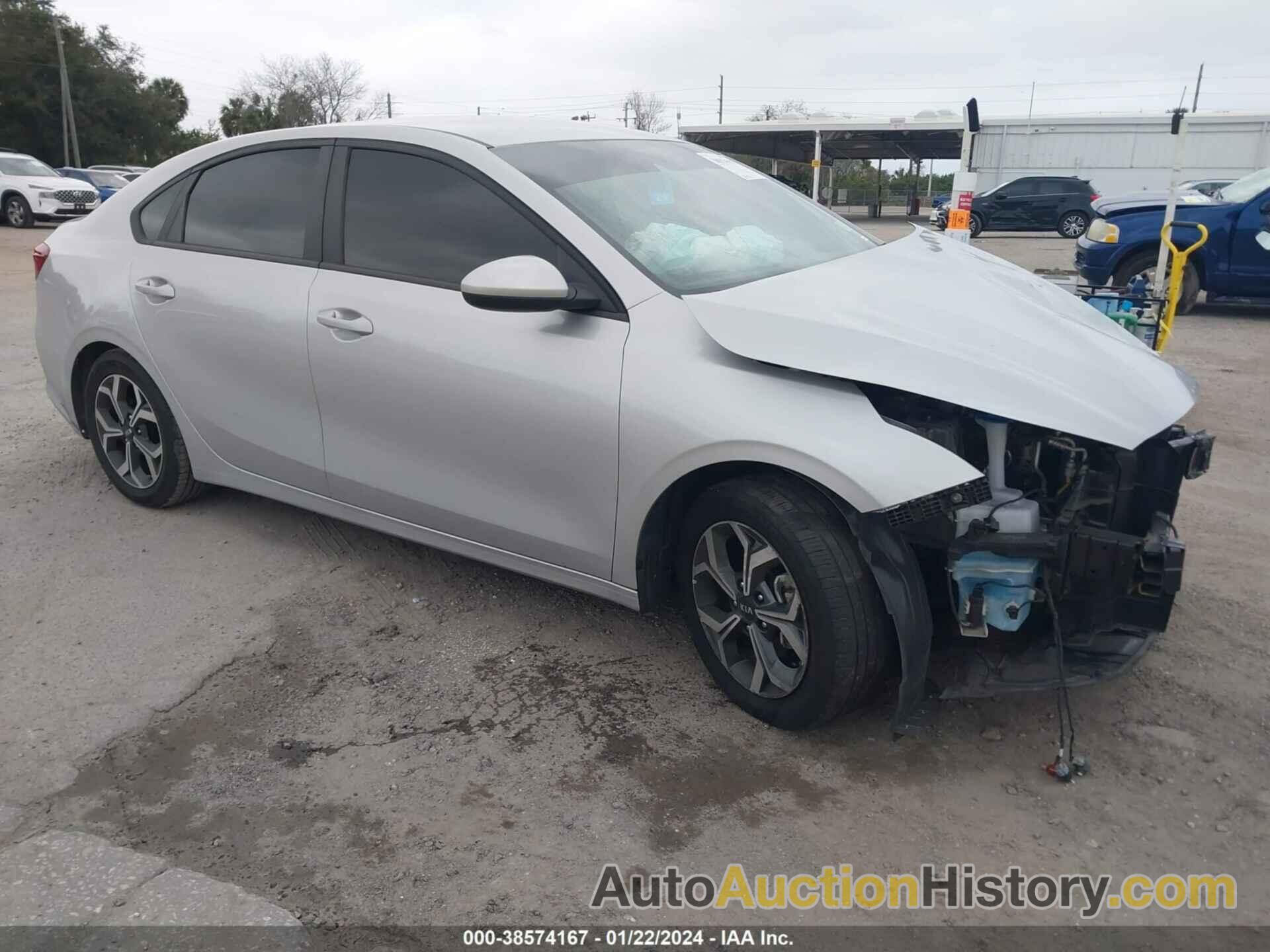 KIA FORTE LXS, 3KPF24AD8ME263024