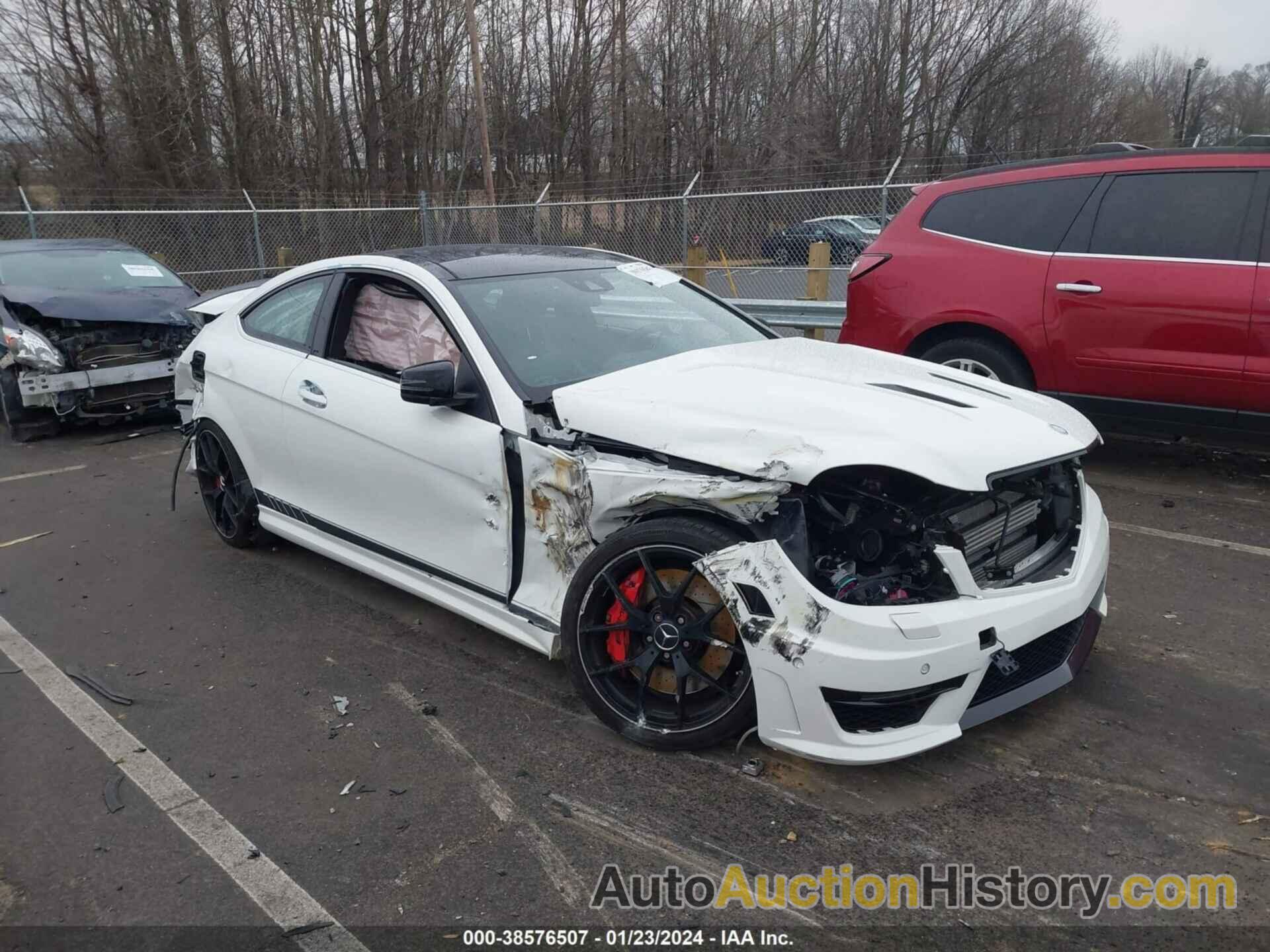 MERCEDES-BENZ C 63 AMG, WDDGJ7HB1FG349488