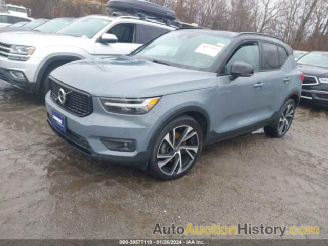 VOLVO XC40 T5 R-DESIGN, YV4162UM3M2417566