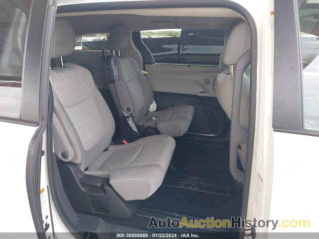 TOYOTA SIENNA LE, 5TDKRKEC2NS116835