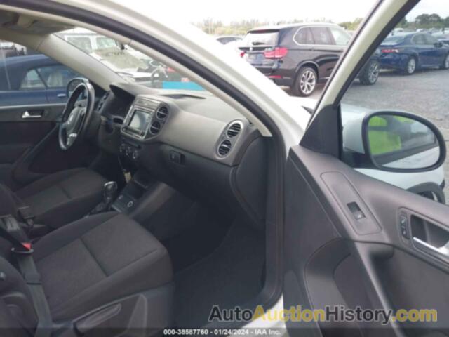 VOLKSWAGEN TIGUAN LIMITED, WVGAV7AX1JK005123