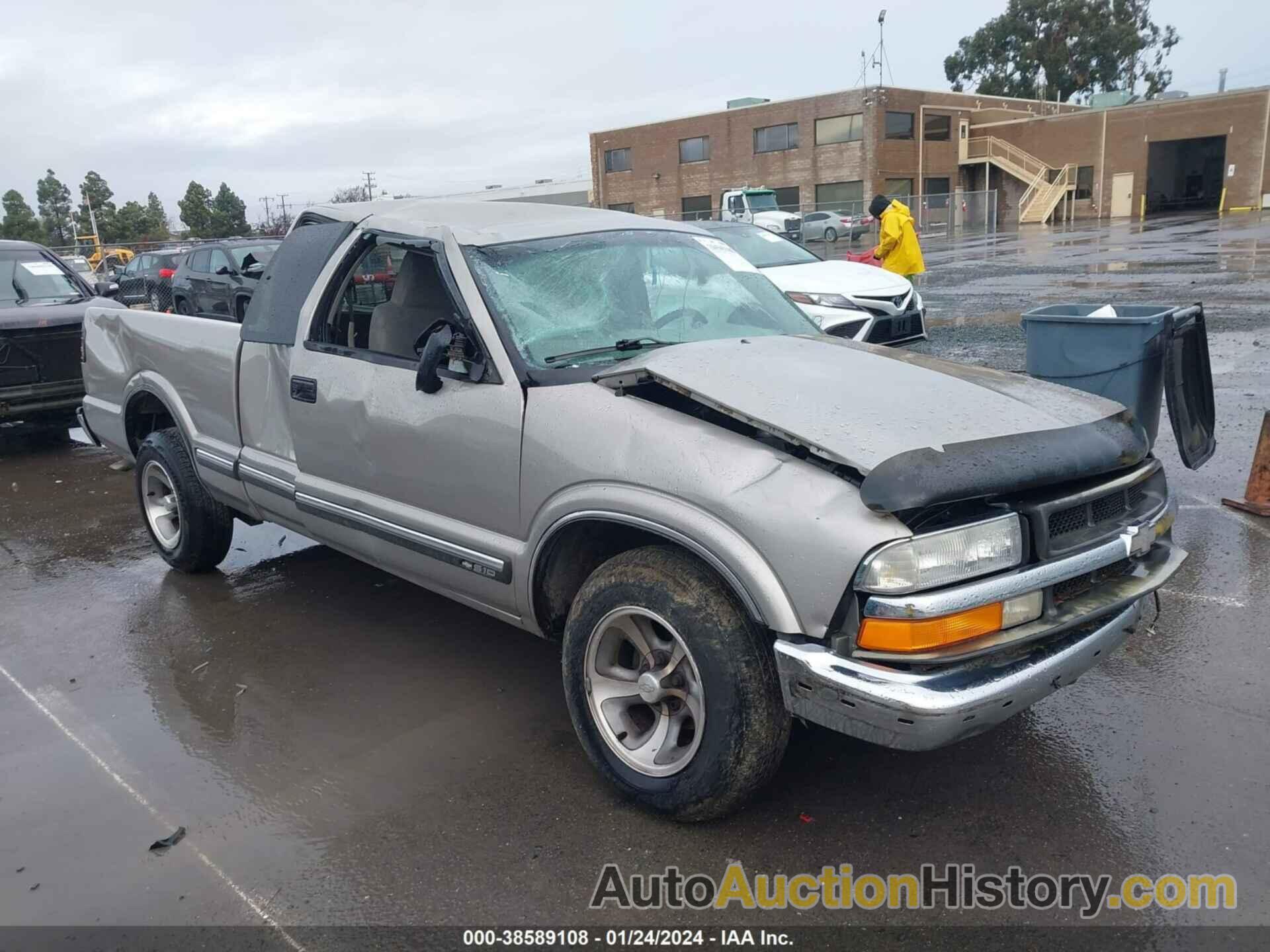 CHEVROLET S TRUCK S10, 1GCCS19W818138196