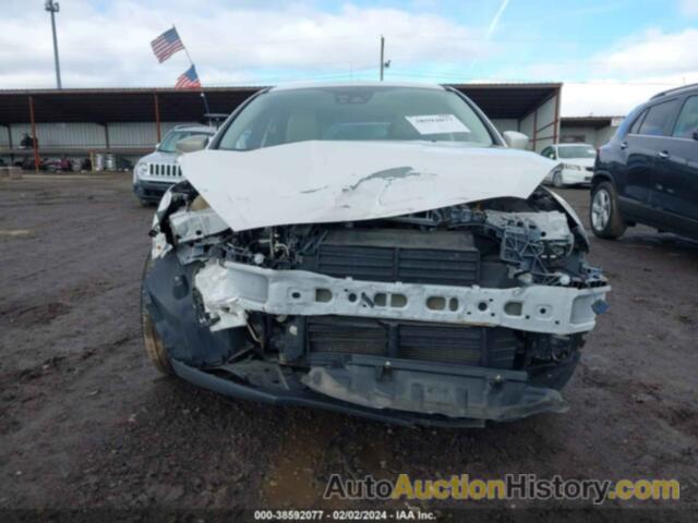 FORD FOCUS TITANIUM, 1FADP3N22HL239820