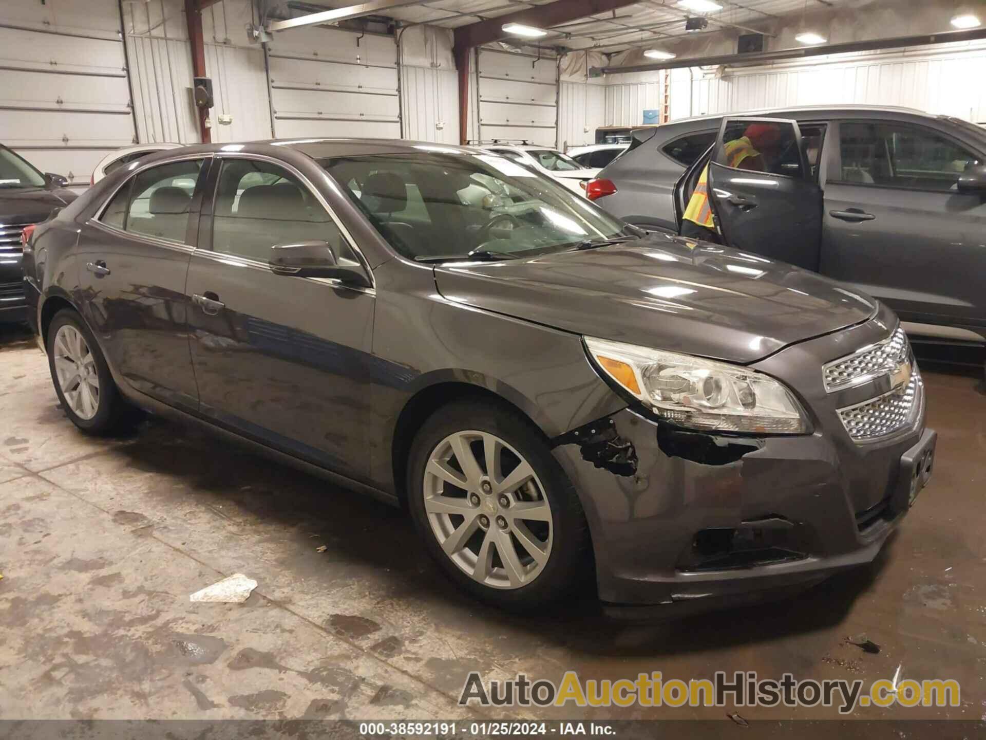 CHEVROLET MALIBU 2LT, 1G11E5SA4DF221640