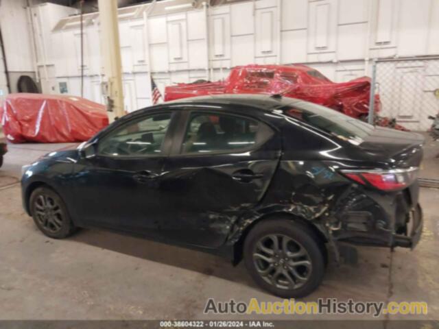 TOYOTA YARIS LE, 3MYDLBYV1KY516124