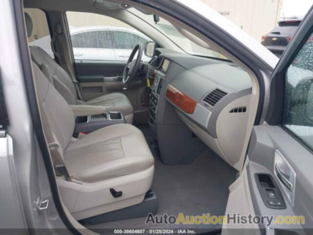 CHRYSLER TOWN & COUNTRY TOURING, 2A8HR54PX8R740775