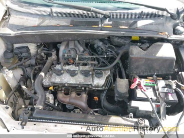 TOYOTA SIENNA XLE, 4T3ZF13C82U427670