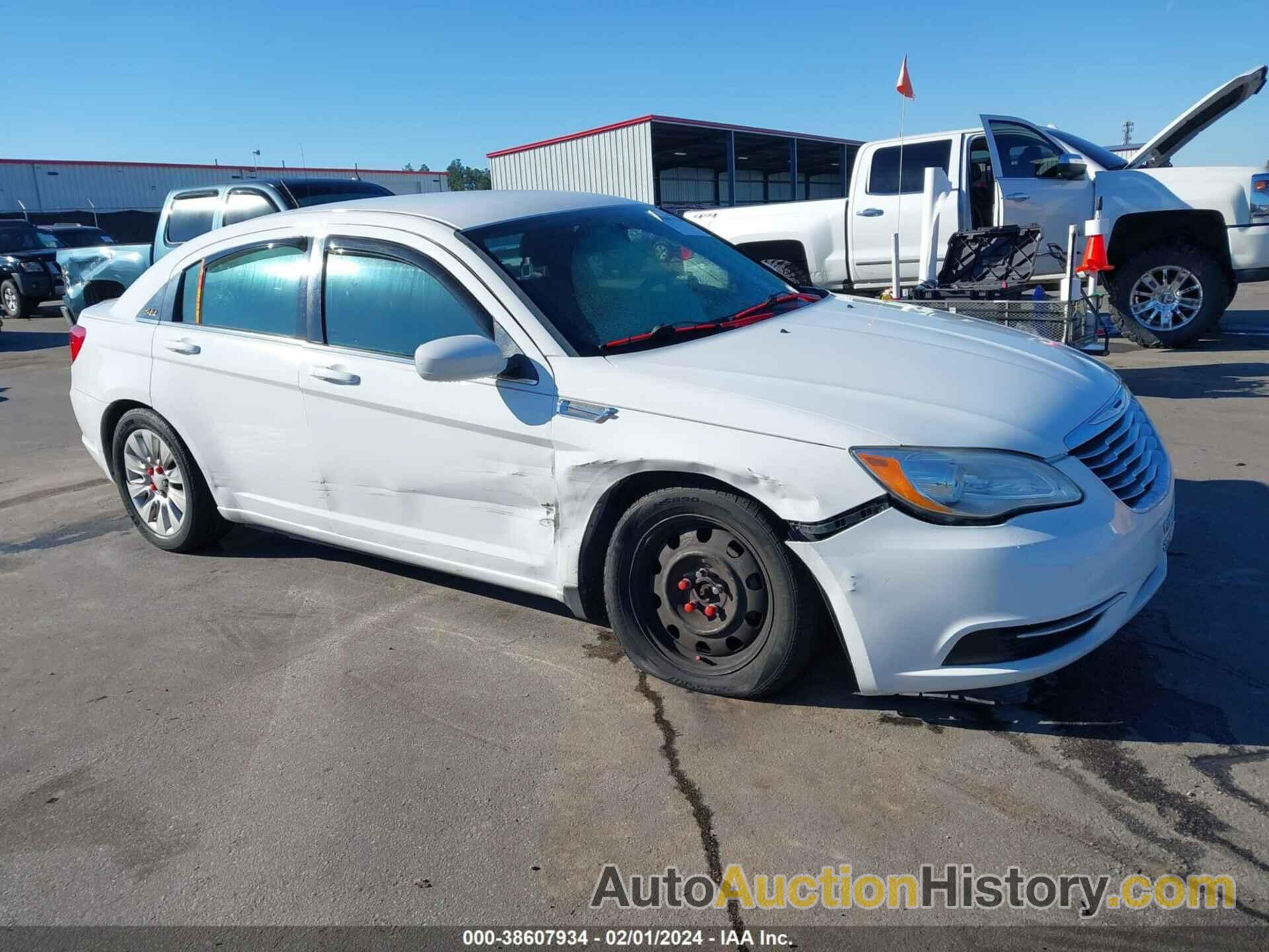 CHRYSLER 200 LX, 1C3CCBAG0EN103672