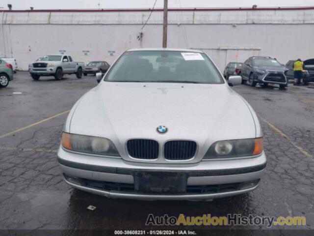 BMW 528IA, WBADM6342YGU09284