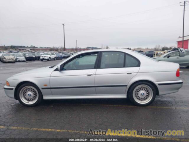 BMW 528IA, WBADM6342YGU09284