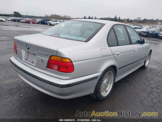 BMW 528IA, WBADM6342YGU09284