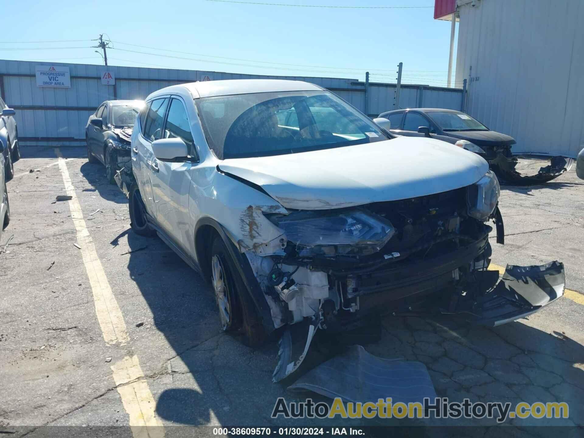 NISSAN ROGUE S FWD, 5N1AT2MT8LC782851