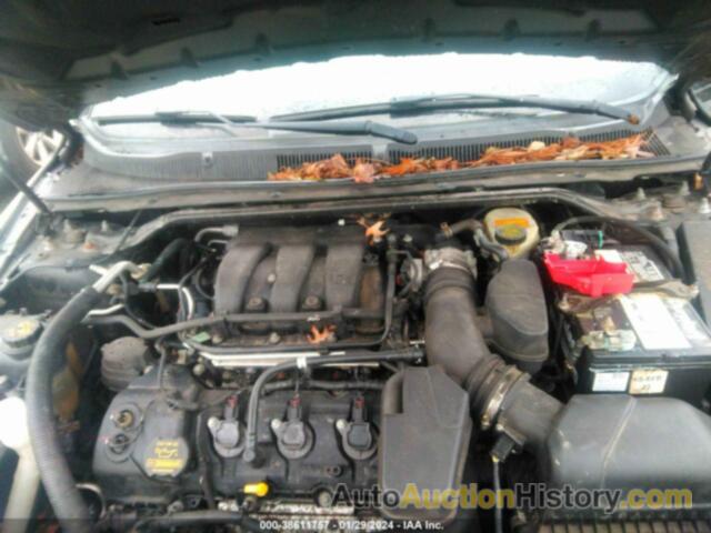 FORD TAURUS LIMITED, 1FAHP2F82DG163579